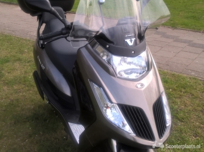 Kymco New Dink bruin